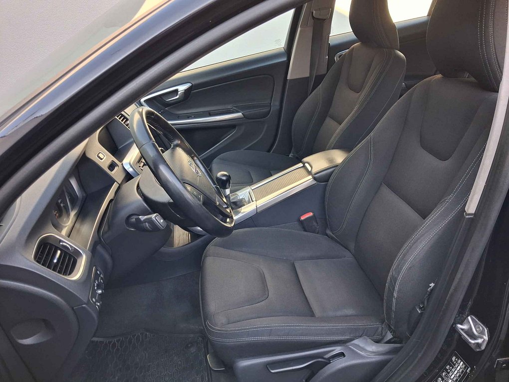 Volvo V60 2.0 D3 