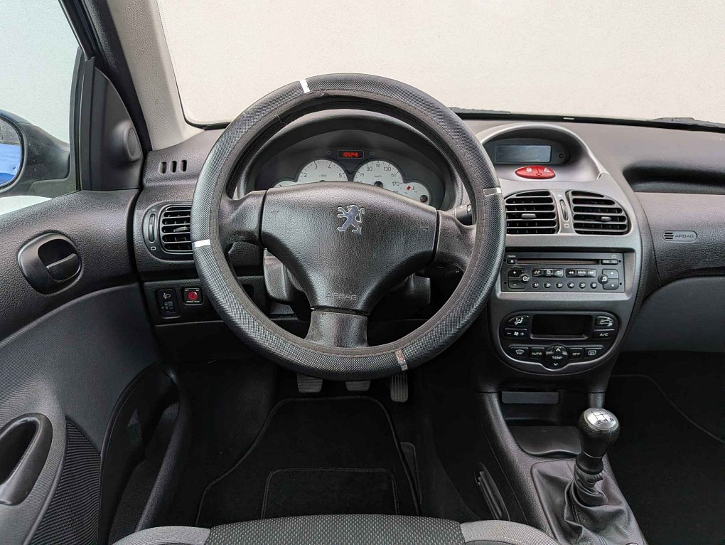 Peugeot 206 1.4i 