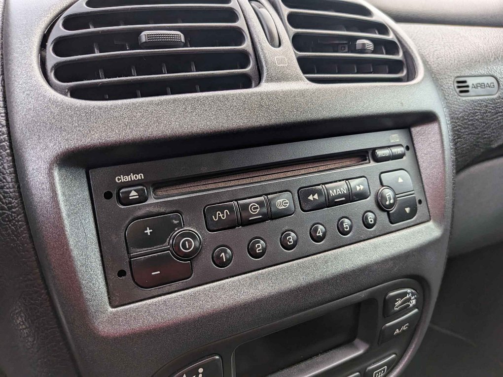 Peugeot 206 1.4i 