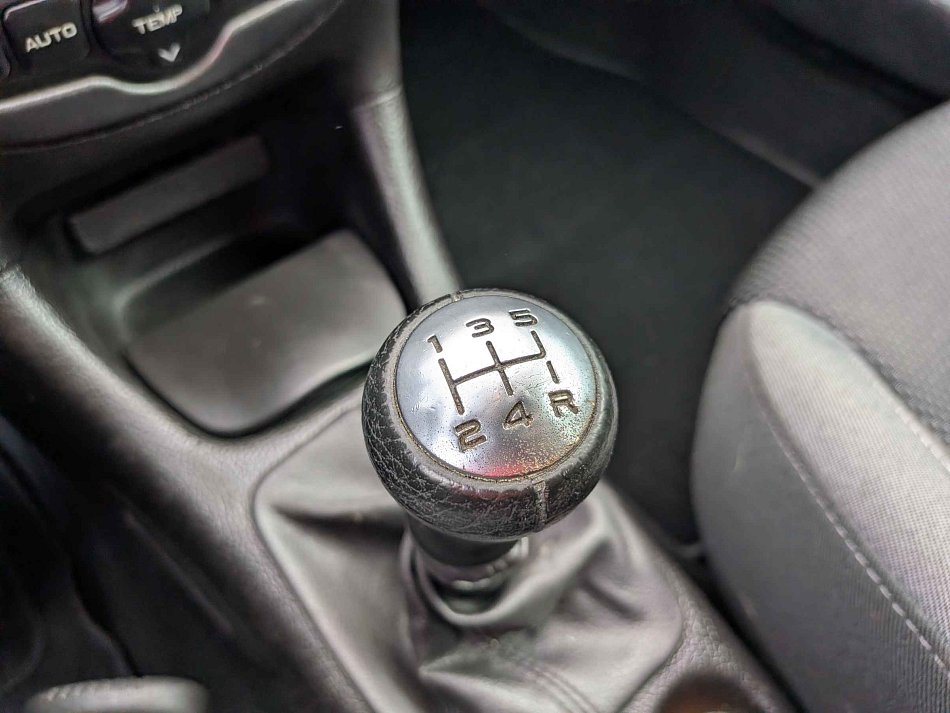 Peugeot 206 1.4i 