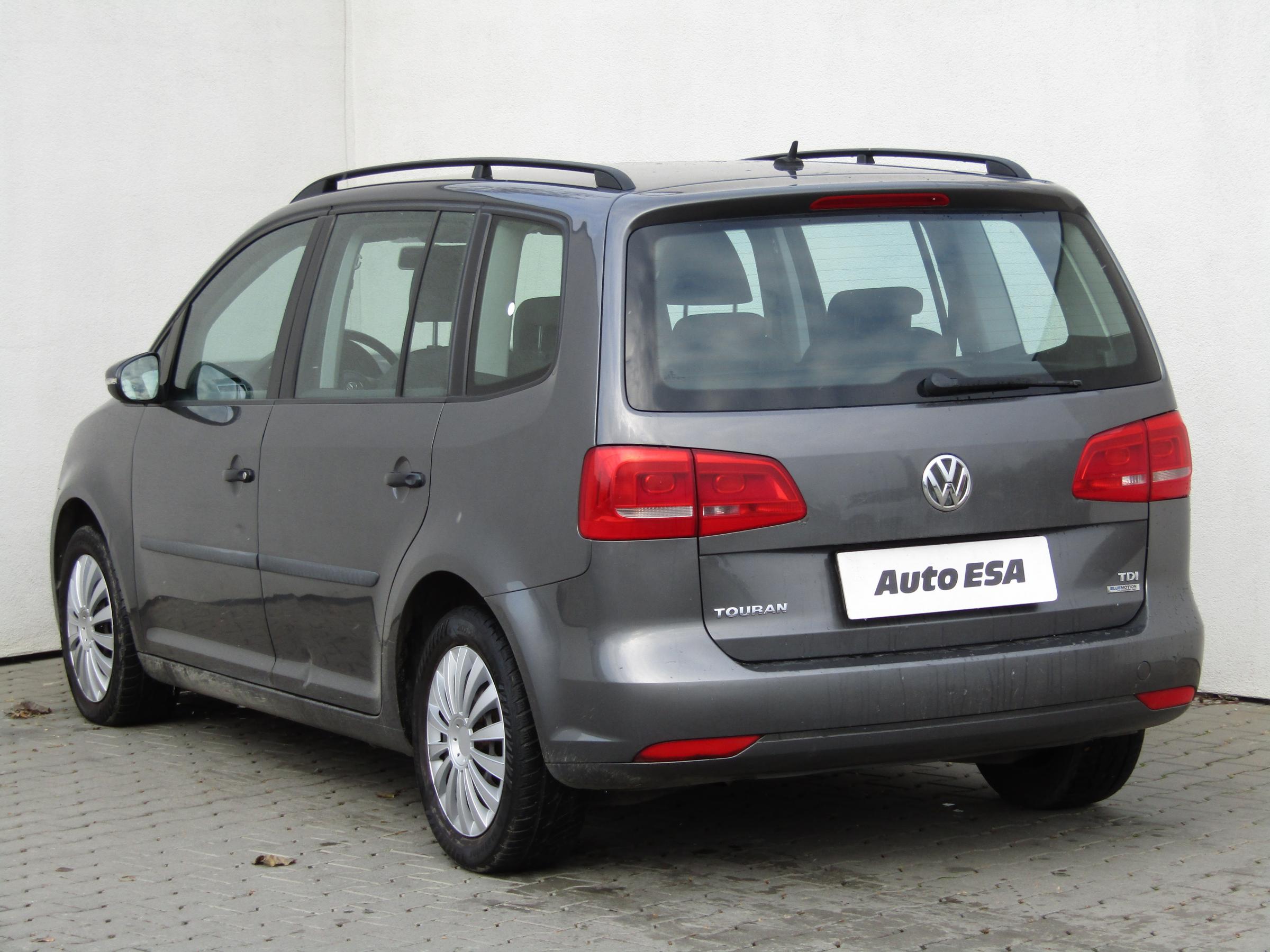 Volkswagen Touran, 2012 - pohled č. 7