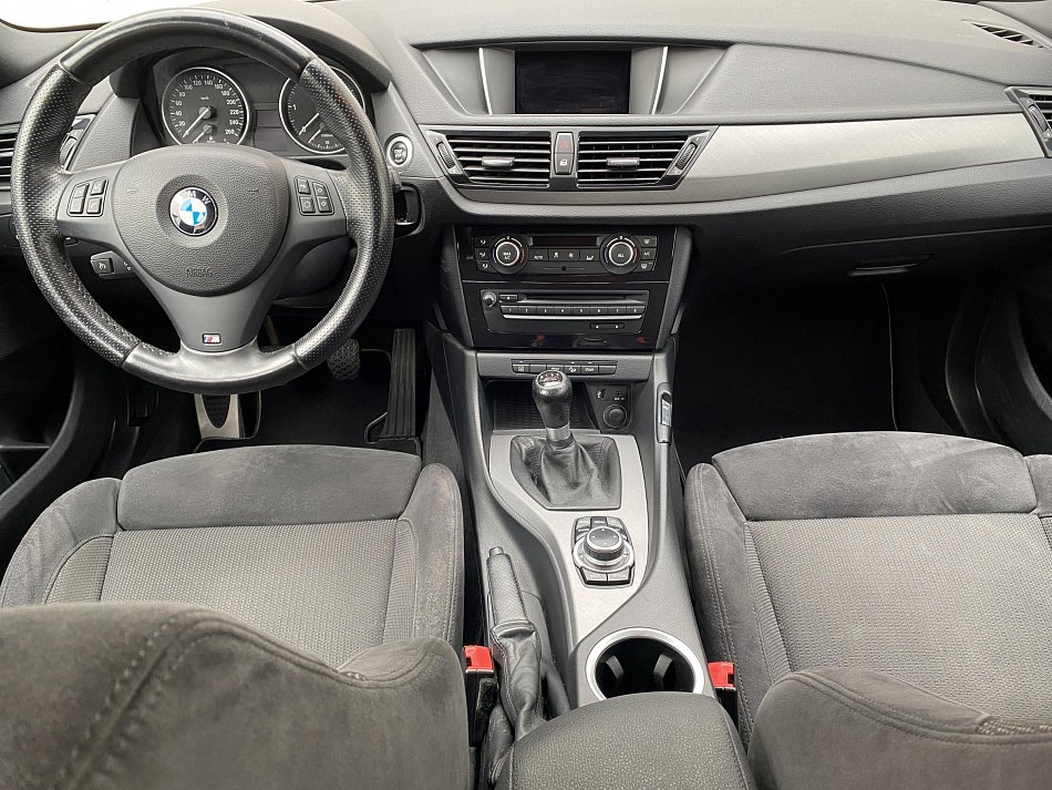BMW X1 2.0 D M Paket xDrive18d