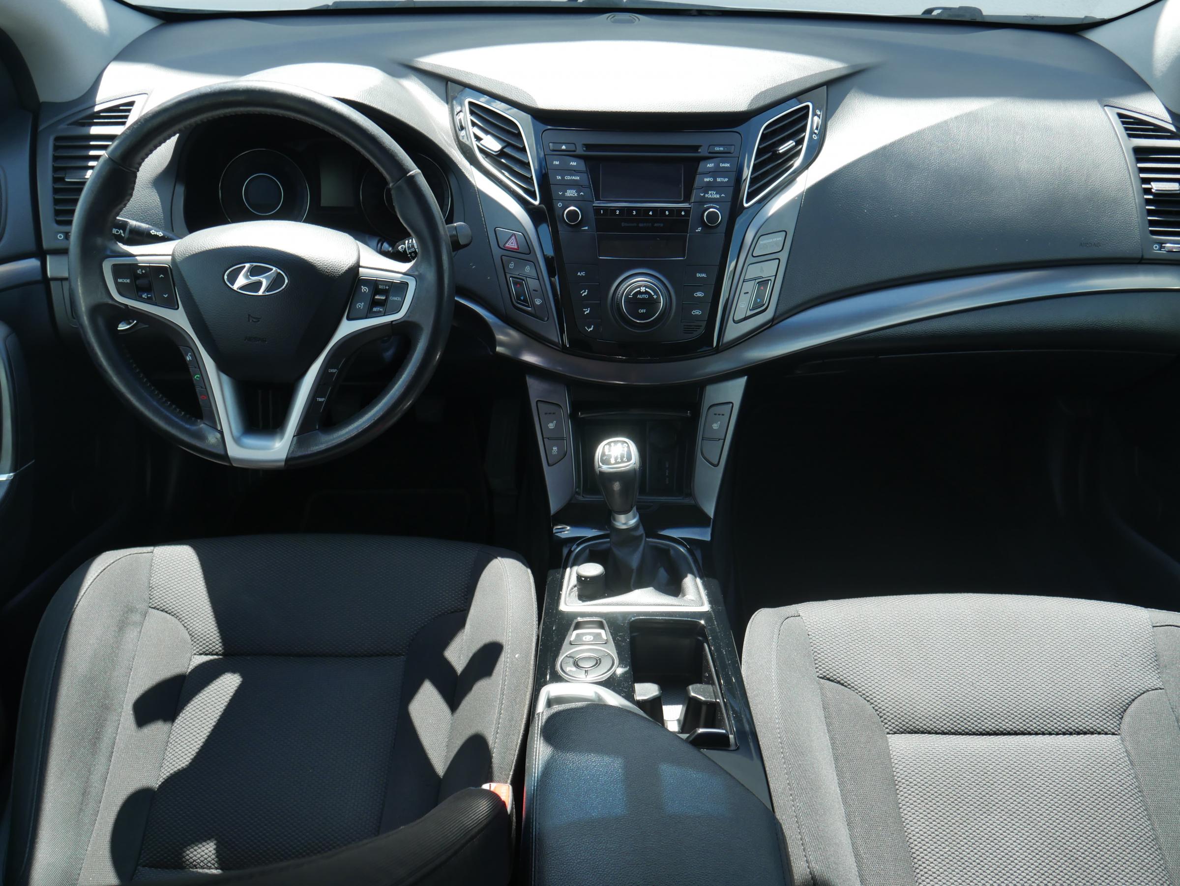 Hyundai i40, 2012 - pohled č. 8