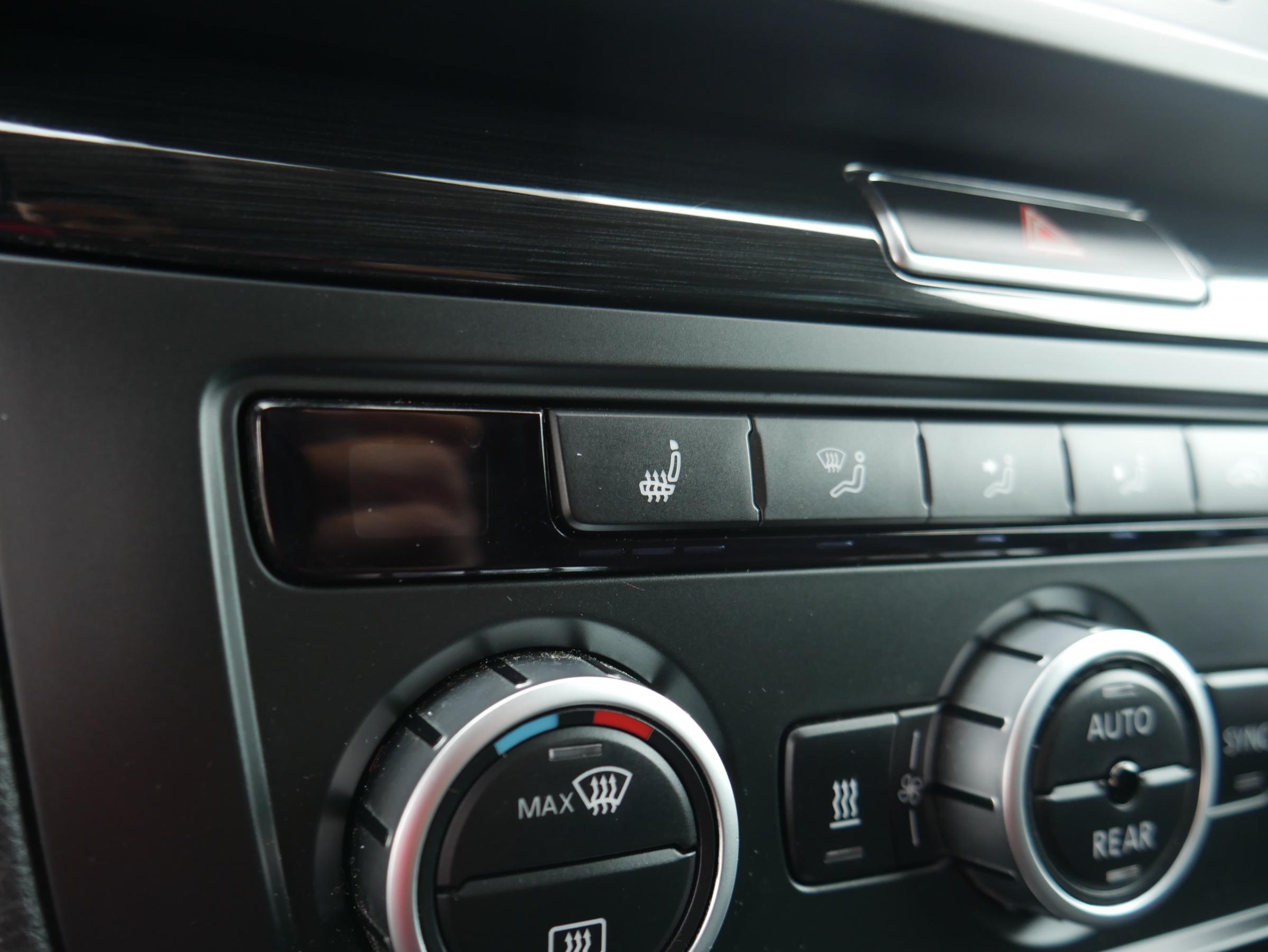 Seat Alhambra, 2015 - pohled č. 15