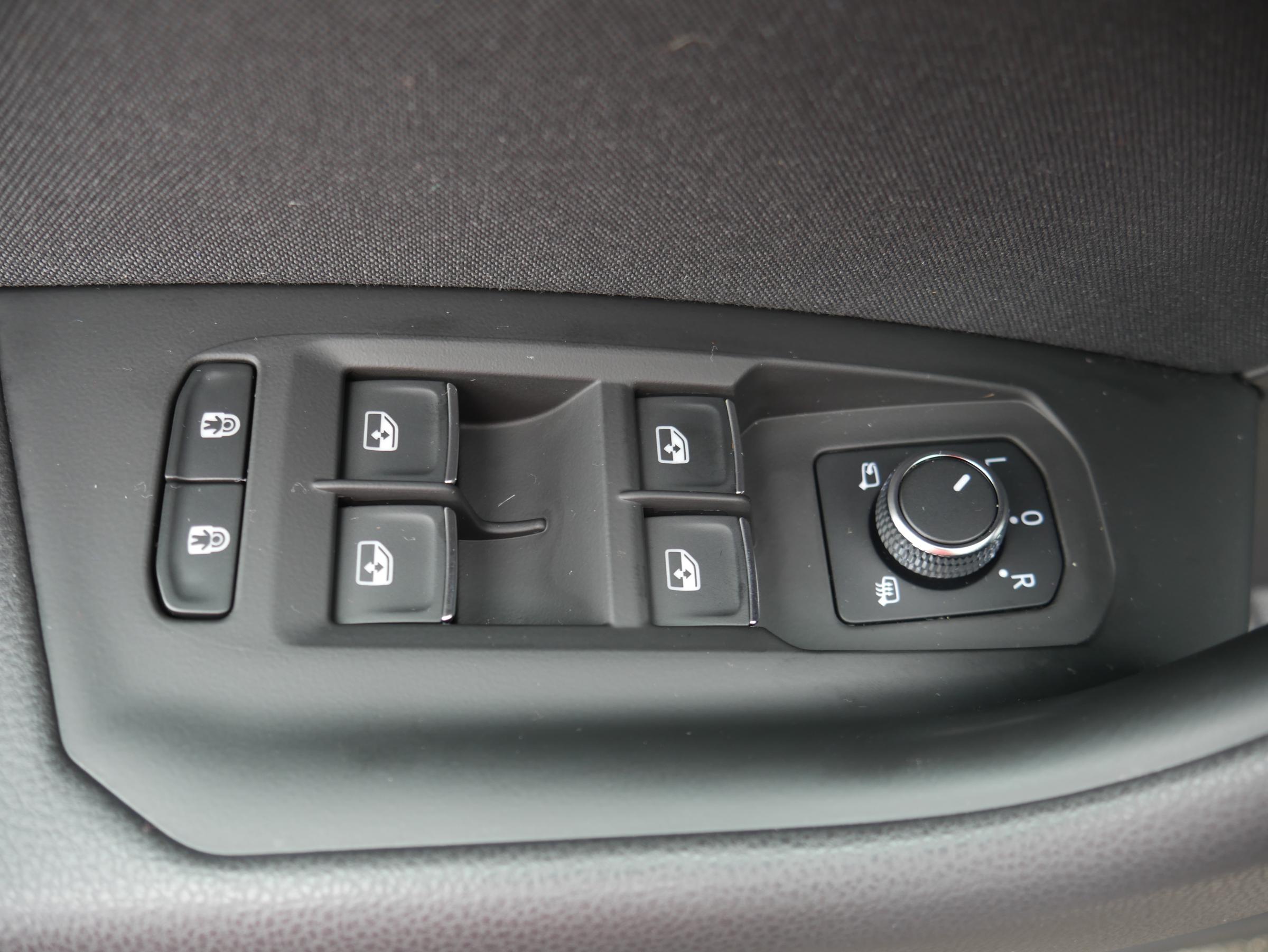 Volkswagen Touareg, 2019 - pohled č. 13