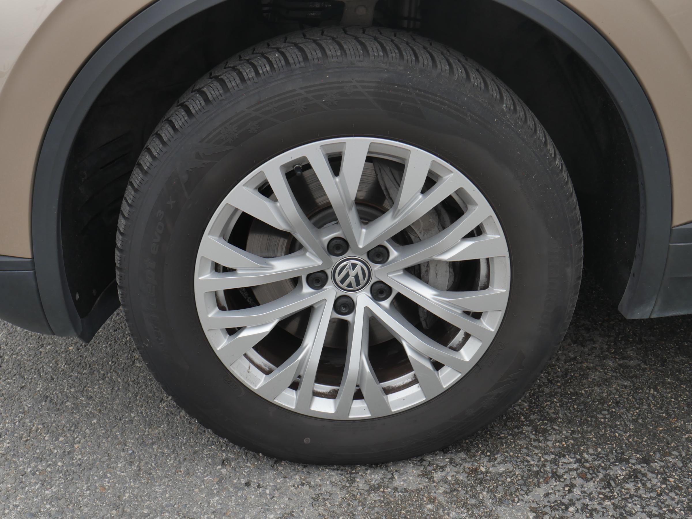 Volkswagen Touareg, 2019 - pohled č. 21