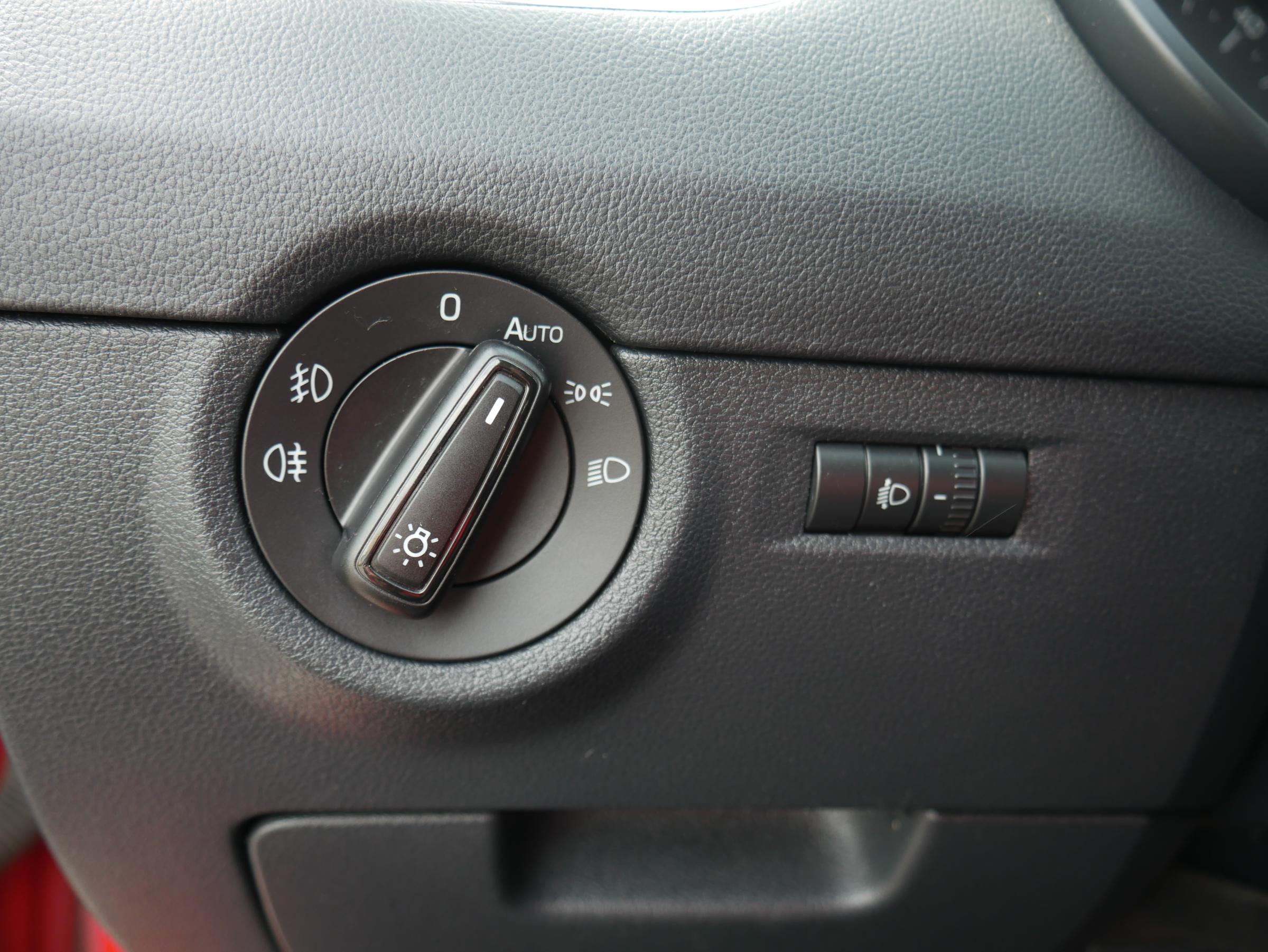 Škoda Octavia III, 2013 - pohled č. 13