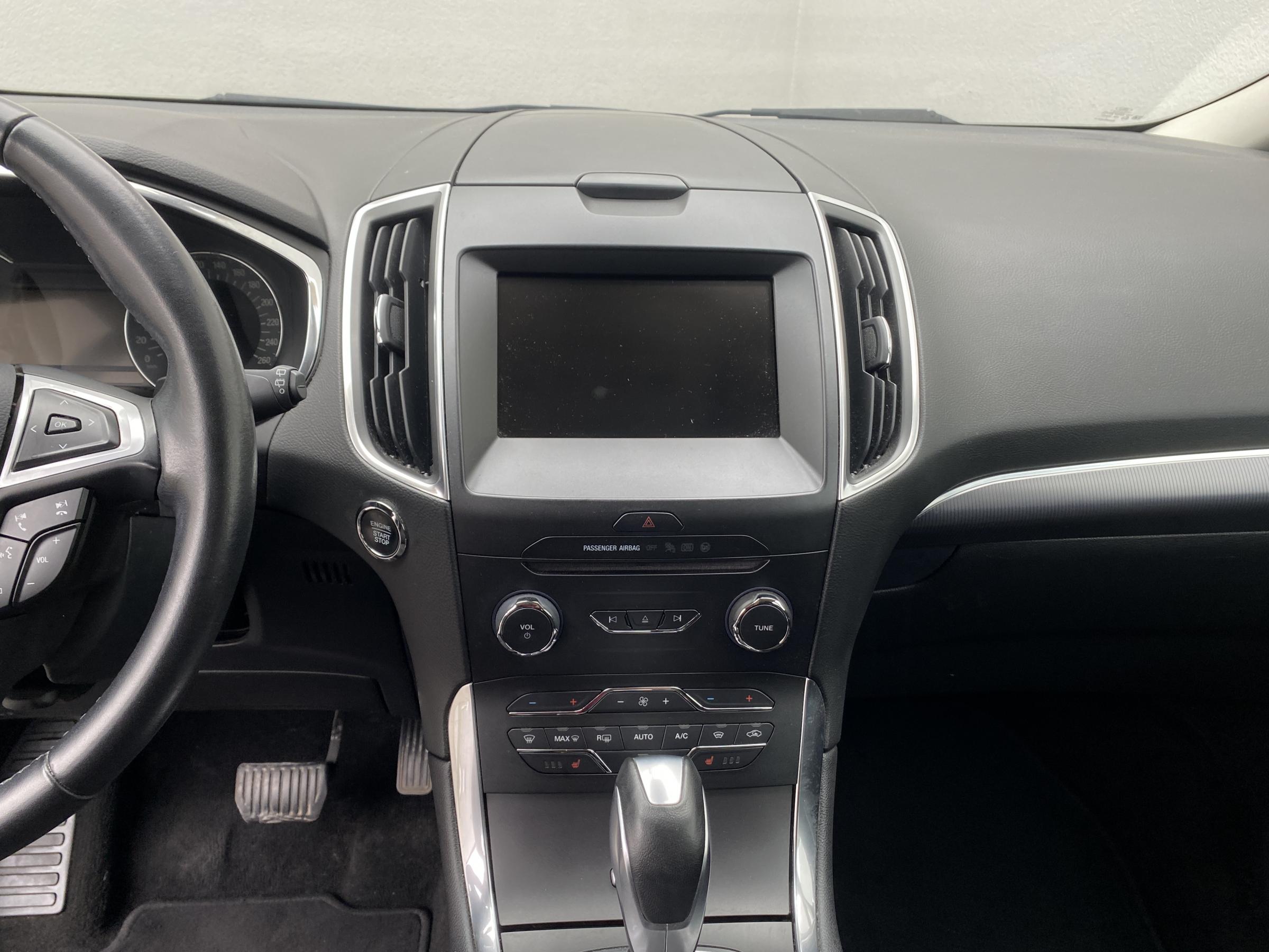 Ford S-MAX, 2015 - pohled č. 10