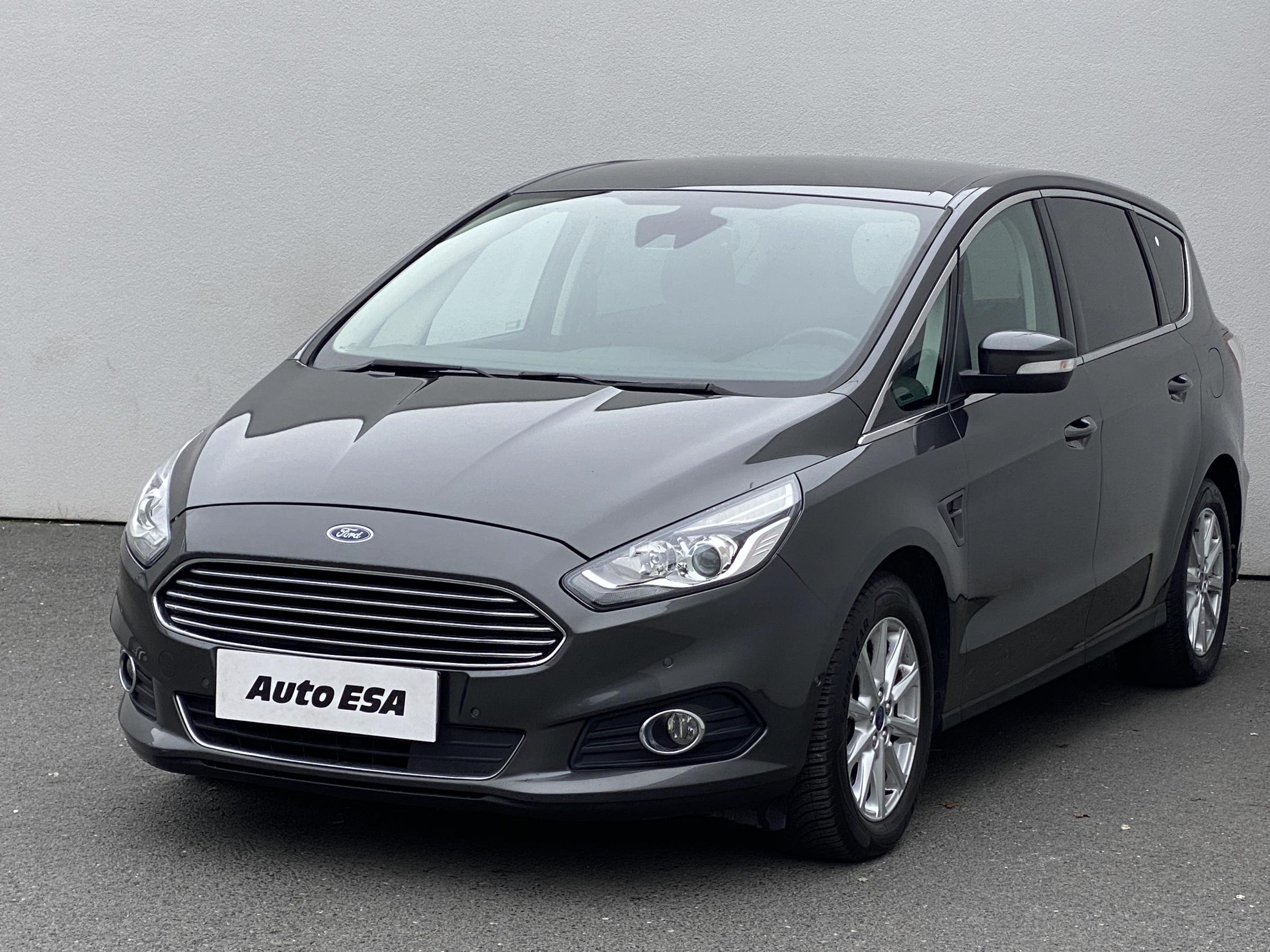Ford S-MAX, 2015 - pohled č. 3