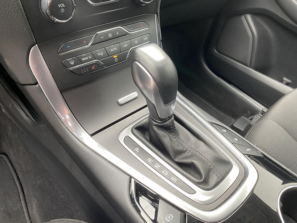 Ford S-MAX 2.0 TDCi  7míst