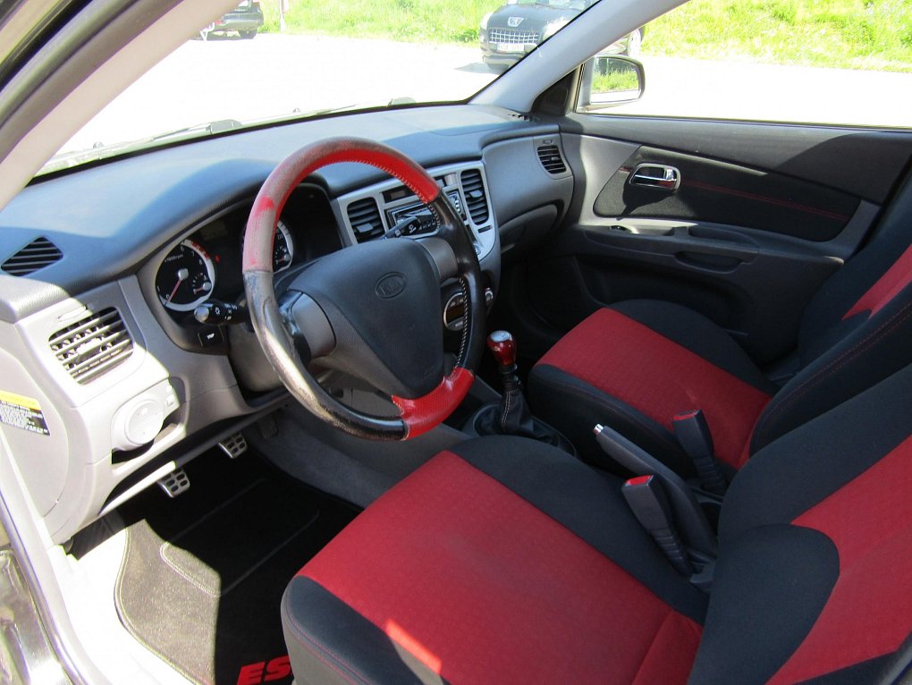 Kia Rio 1.6 i 