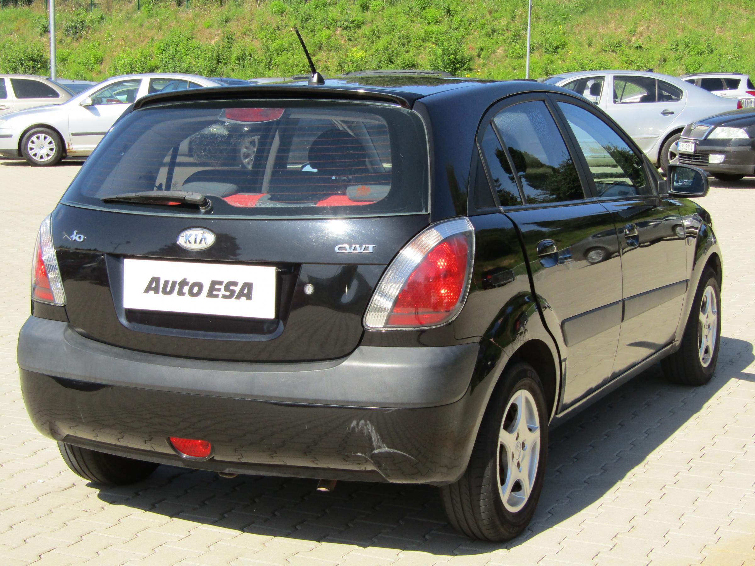 Kia Rio, 2008 - pohled č. 4