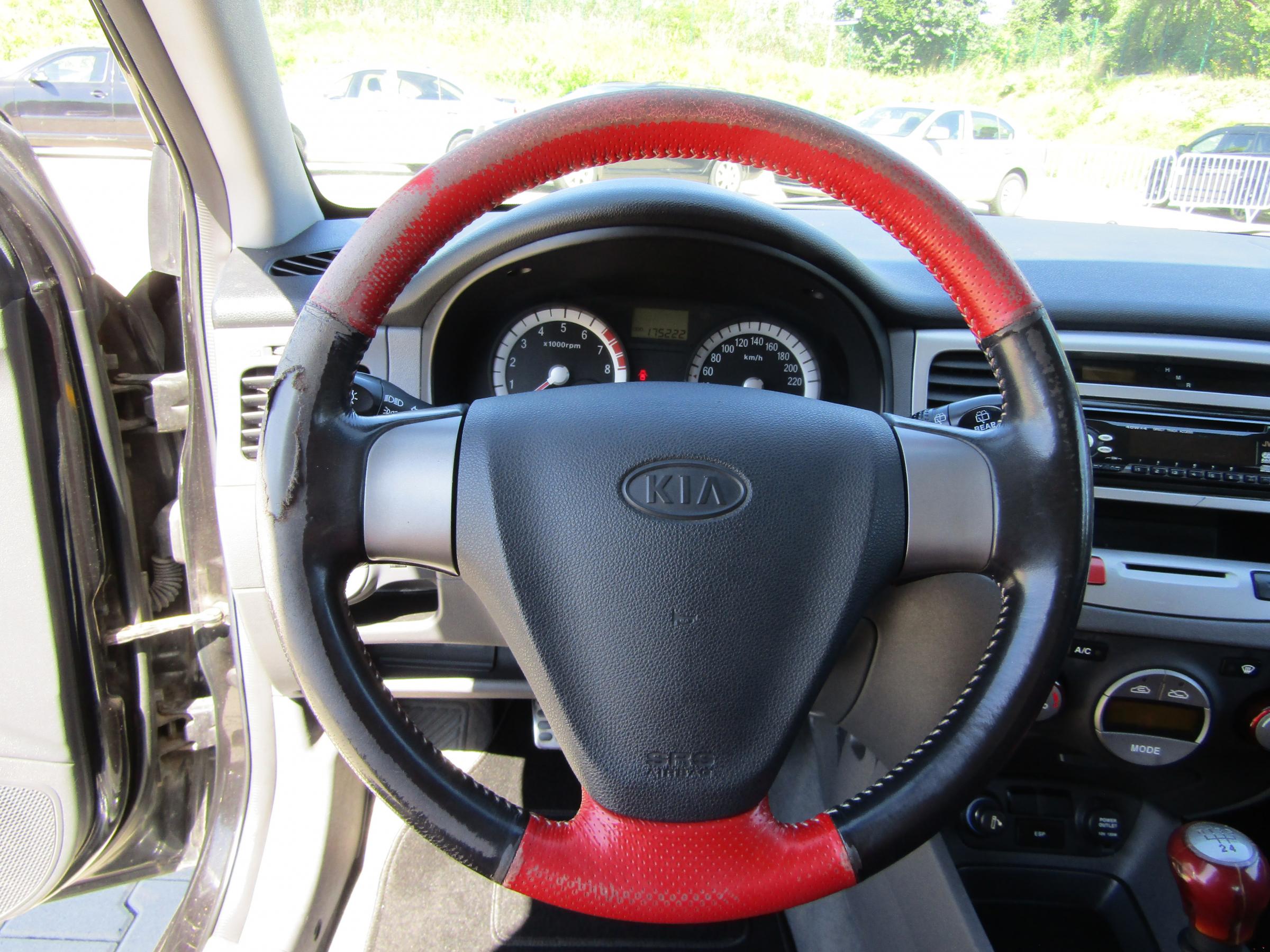 Kia Rio, 2008 - pohled č. 9