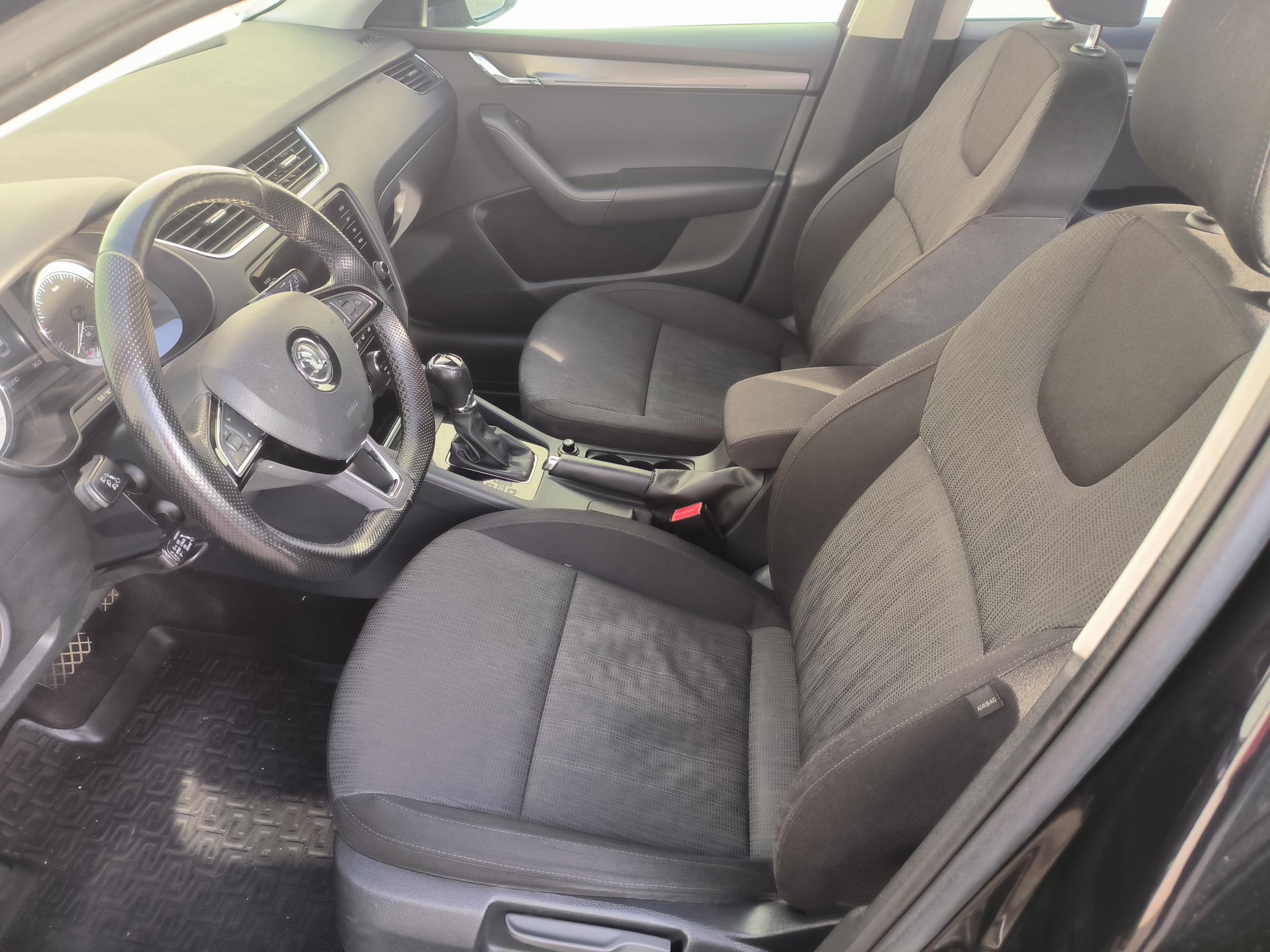 Škoda Octavia III, 2019 - pohled č. 9