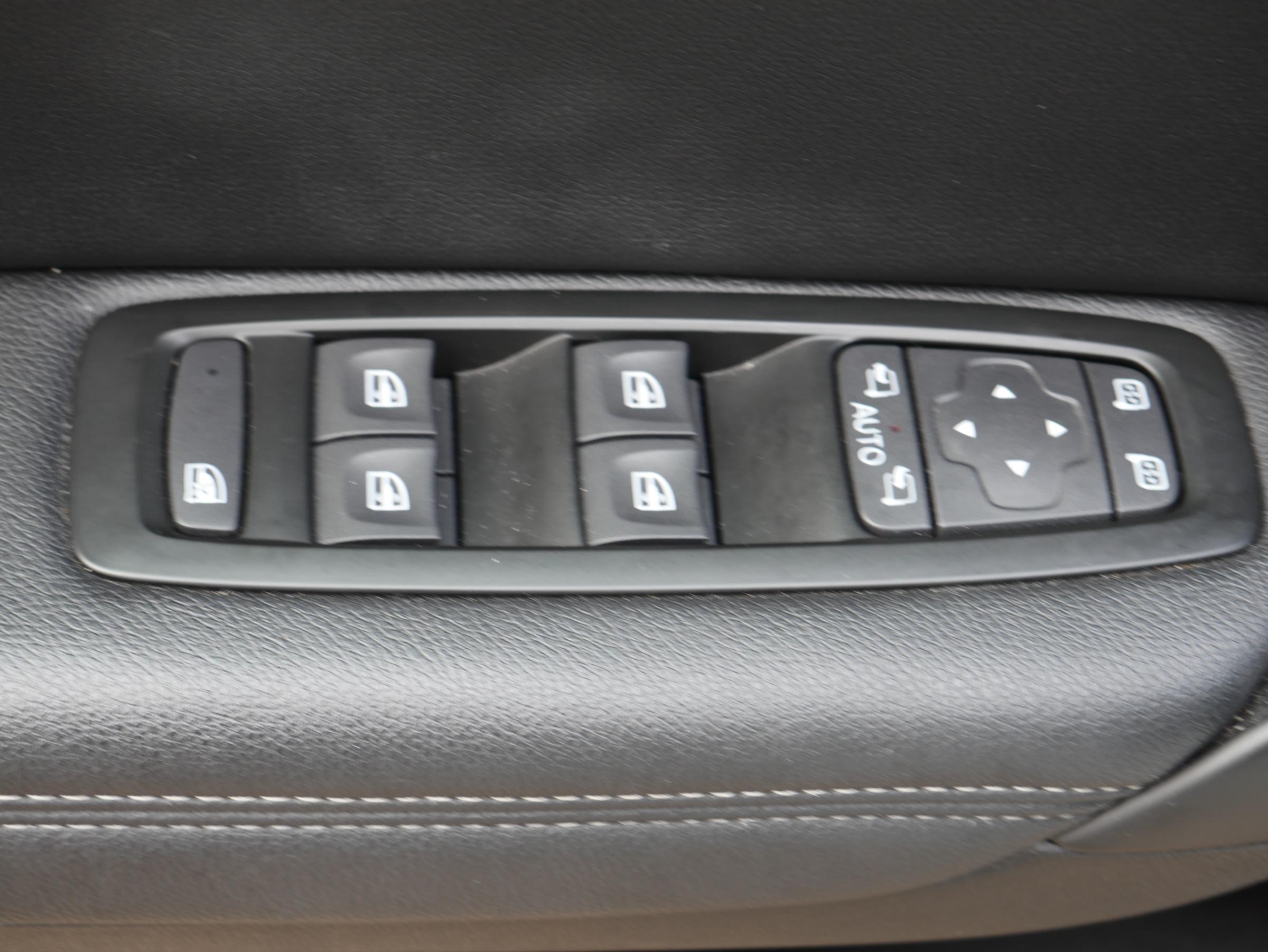 Renault Mégane, 2019 - pohled č. 16