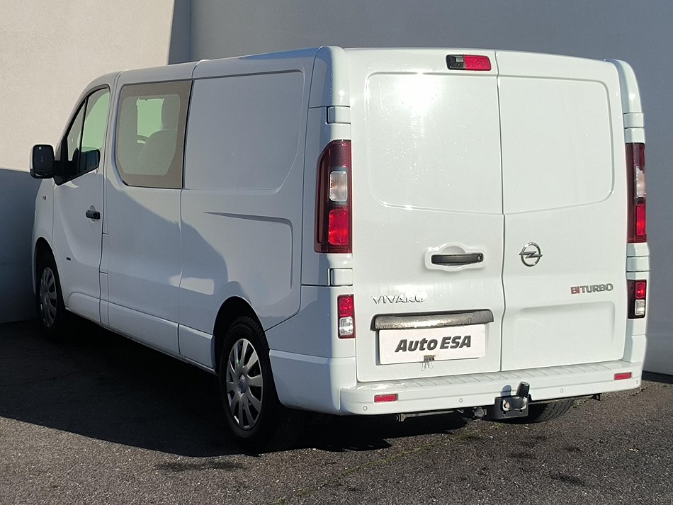 Opel Vivaro 1.6CDTi  L2 6míst