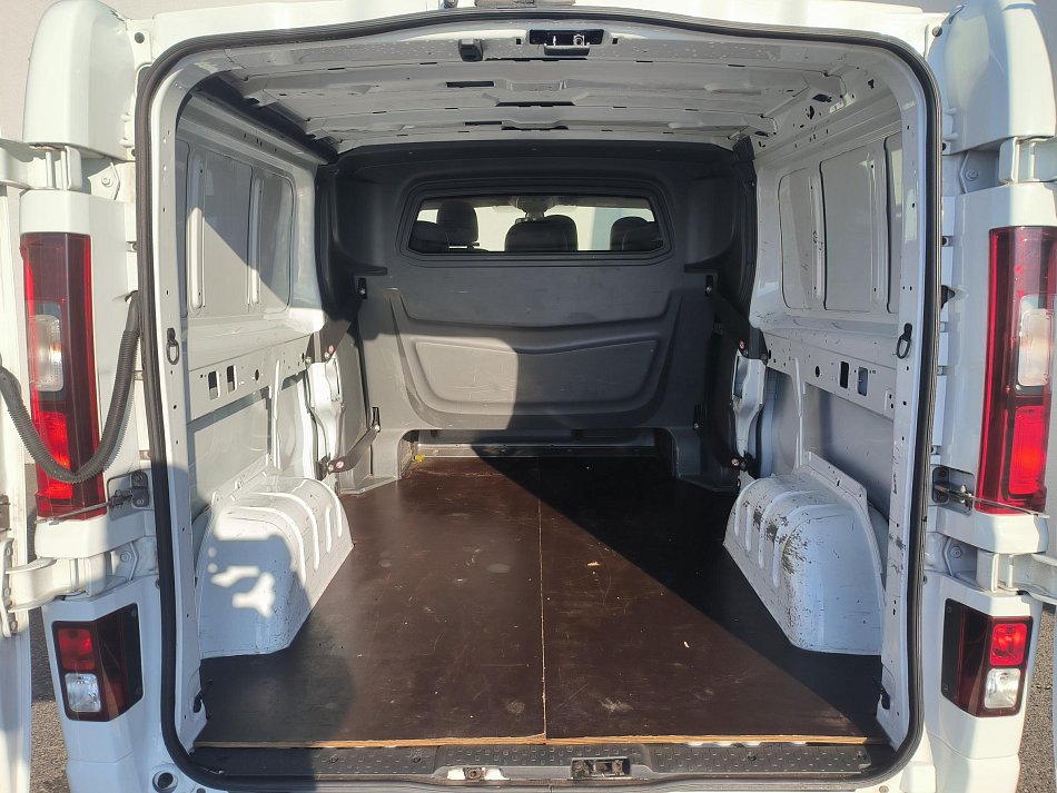 Opel Vivaro 1.6CDTi  L2 6míst