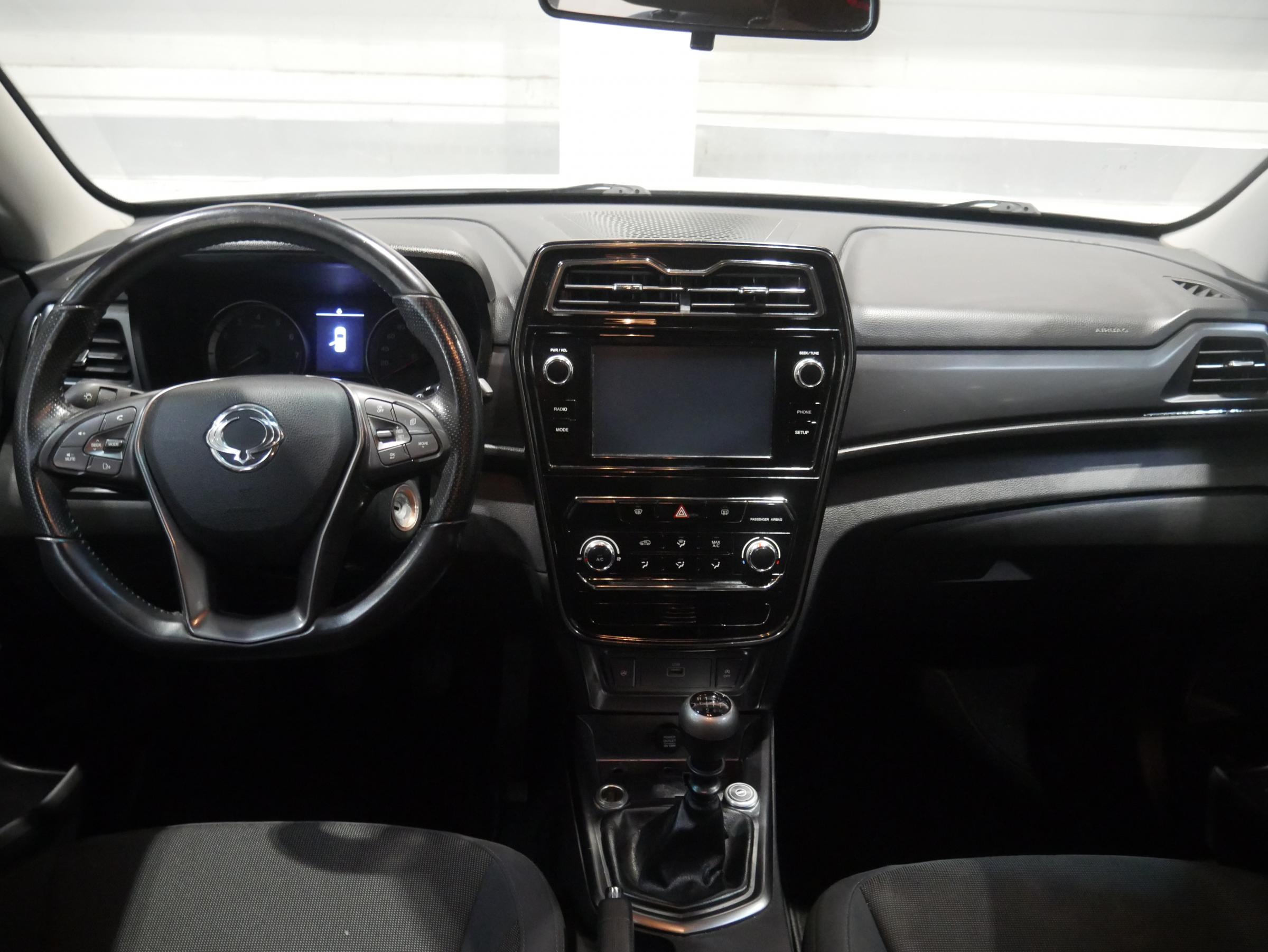 SsangYong Tivoli, 2020 - pohled č. 8