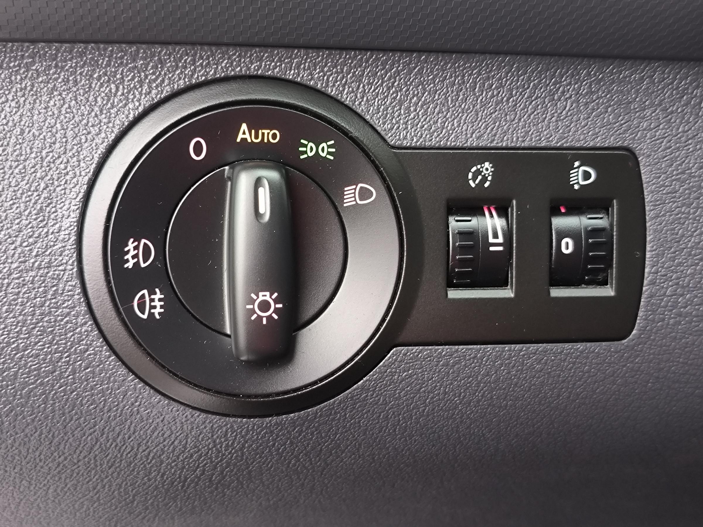 Volkswagen Caddy, 2010 - pohled č. 15