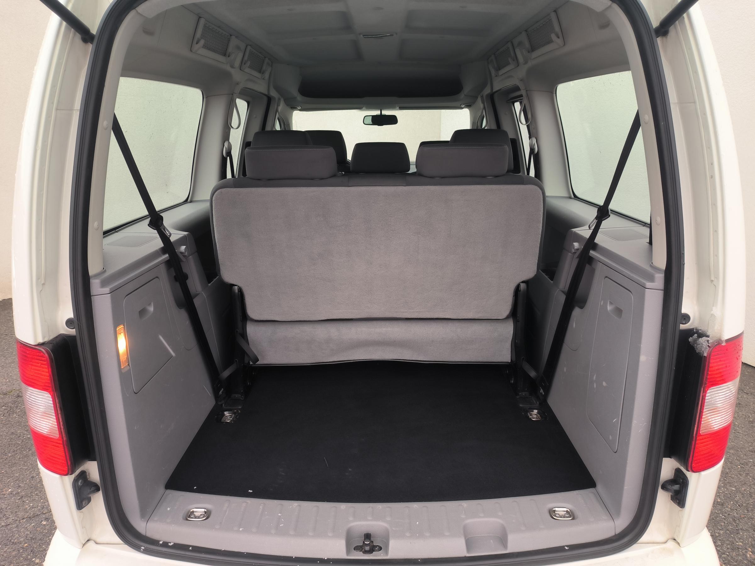 Volkswagen Caddy, 2010 - pohled č. 7