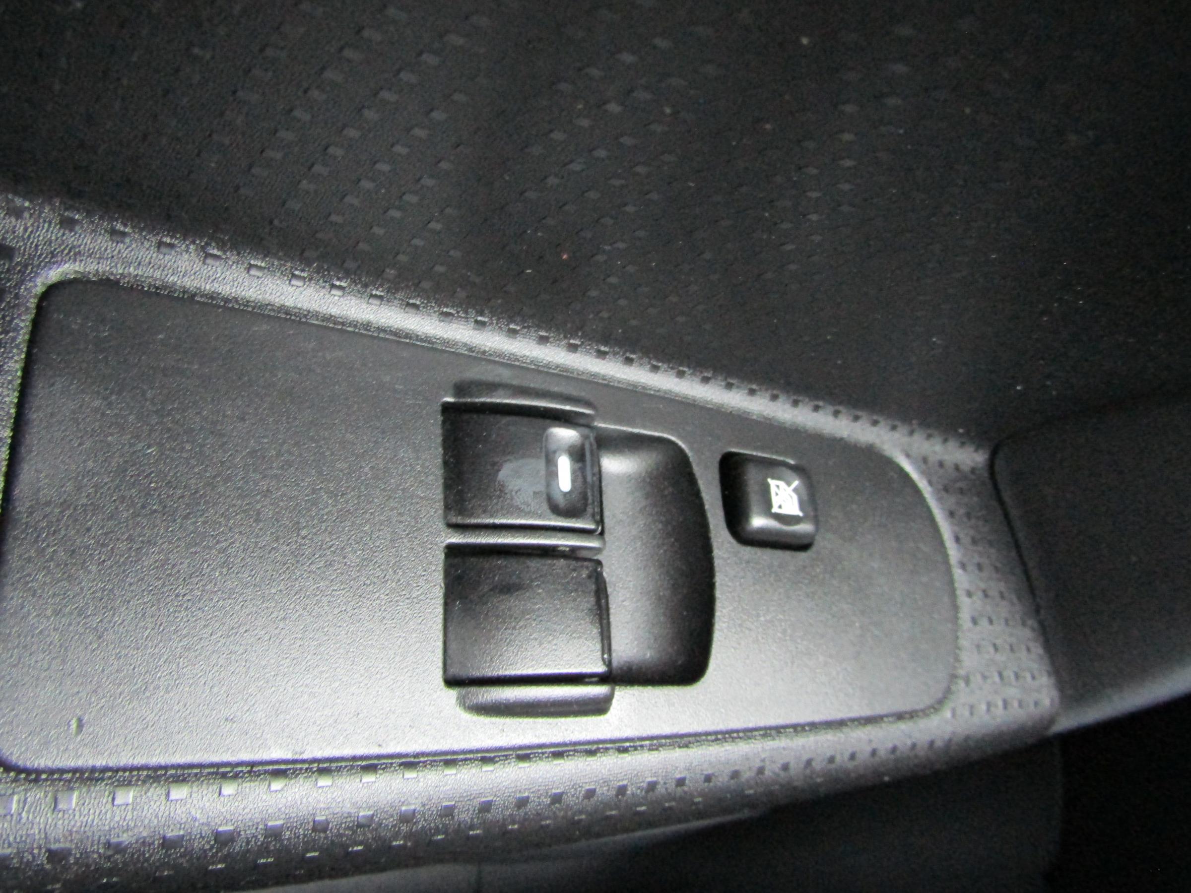 Mitsubishi Colt, 2009 - pohled č. 12