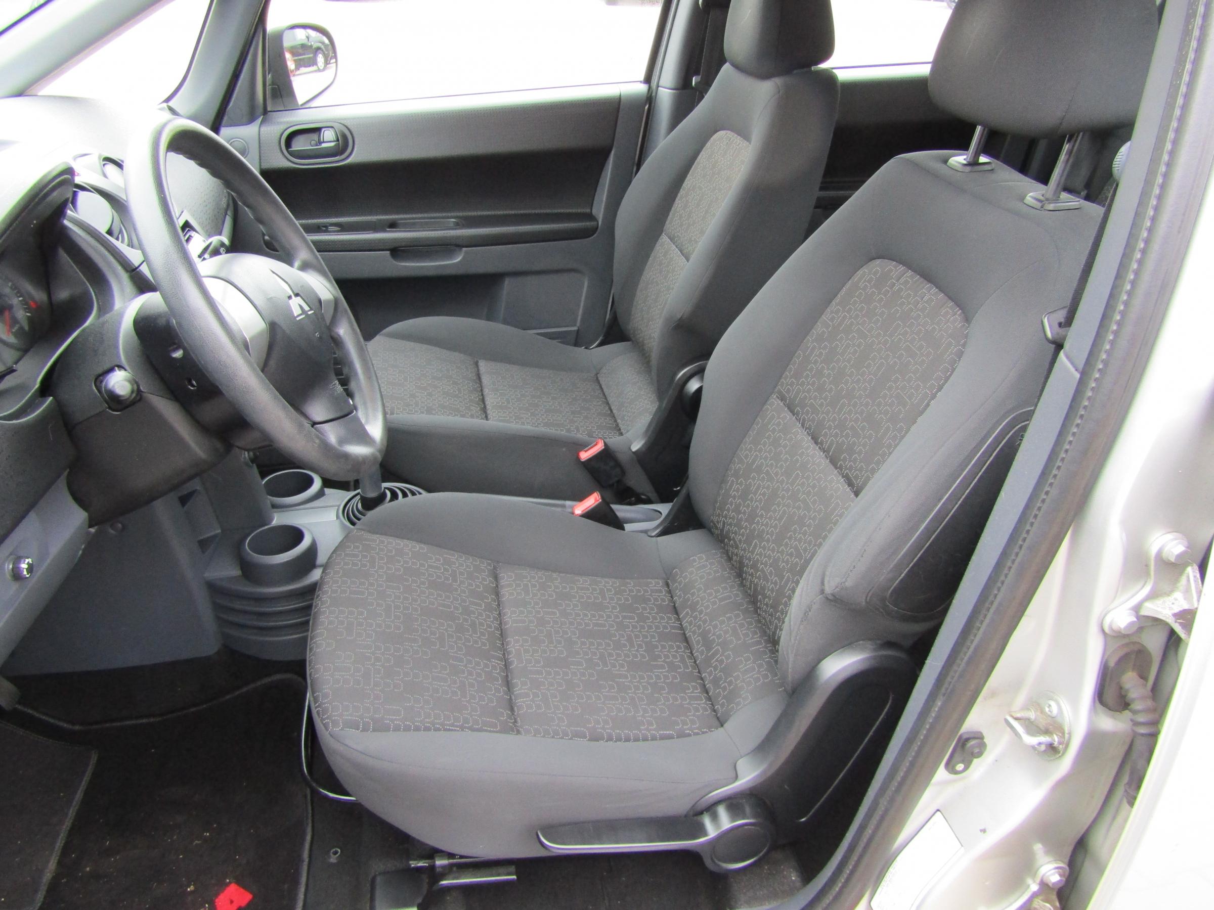 Mitsubishi Colt, 2009 - pohled č. 9