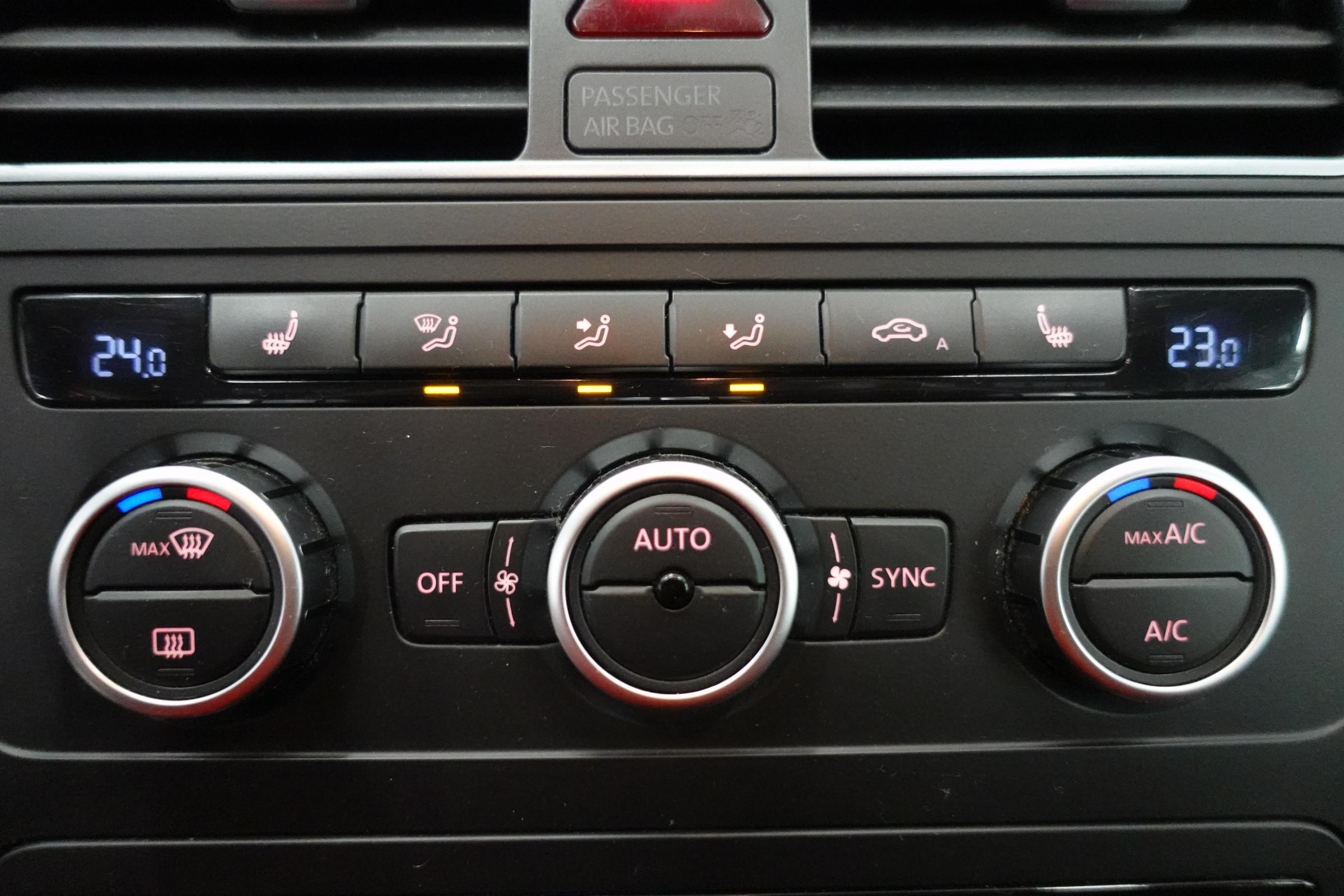 Volkswagen Touran, 2013 - pohled č. 18