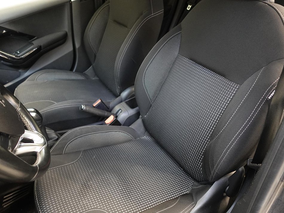 Peugeot 208 1.2 PT TechEdition