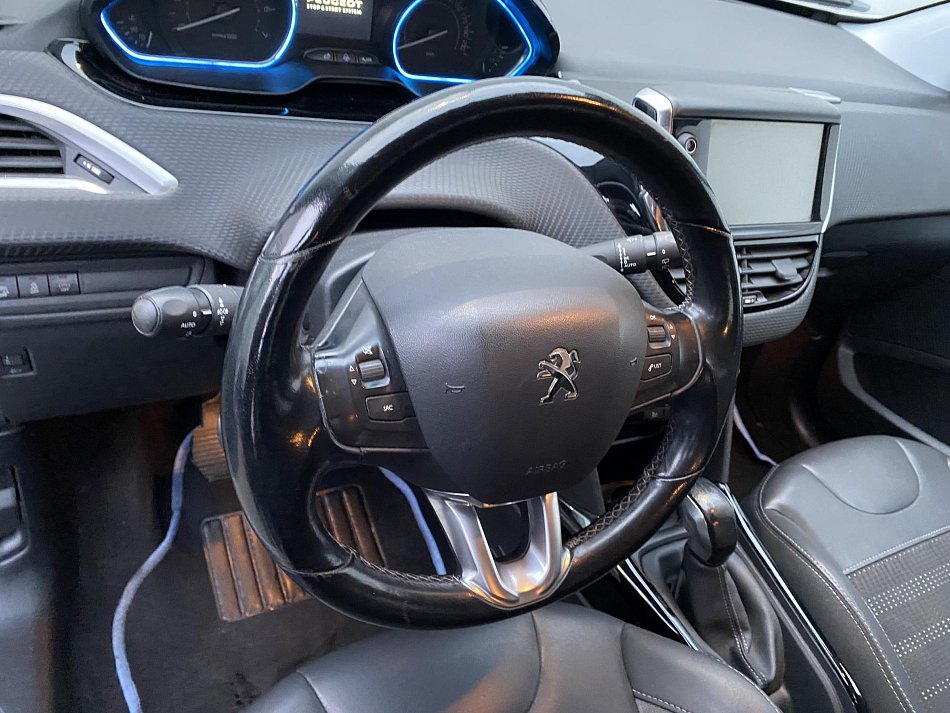 Peugeot 2008 1.2PT Allure