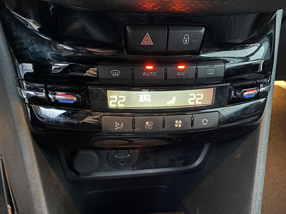 Peugeot 2008 1.2PT Allure