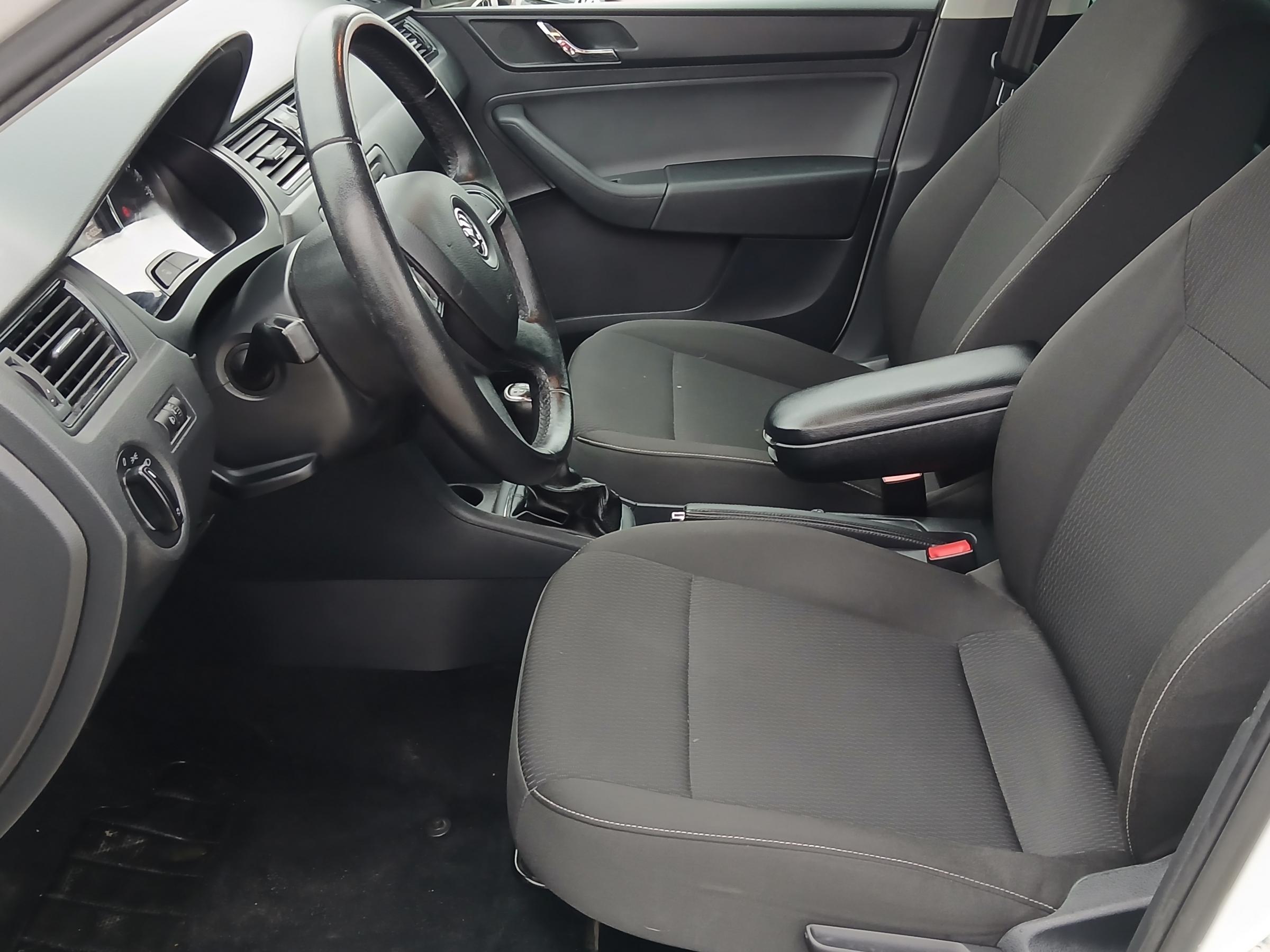 Škoda Rapid, 2013 - pohled č. 9