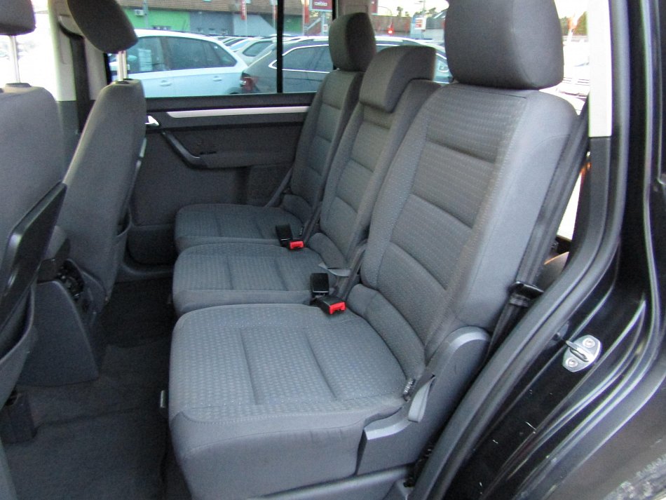 Volkswagen Touran 1.9 TDi 