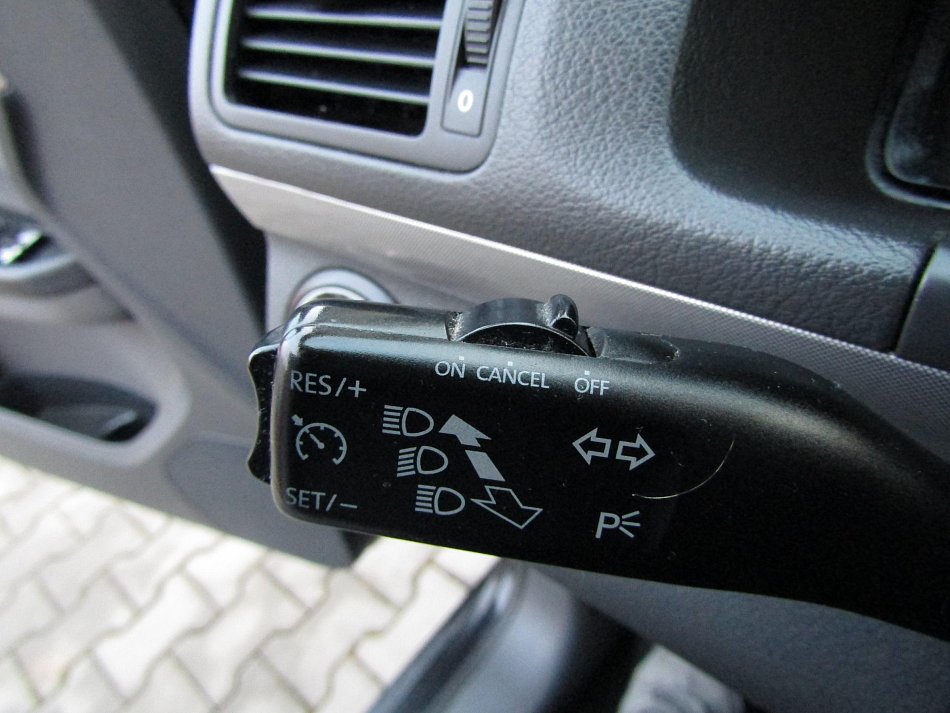 Volkswagen Touran 1.9 TDi 