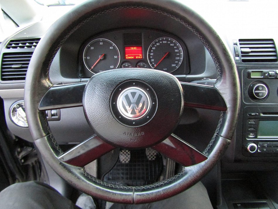 Volkswagen Touran 1.9 TDi 