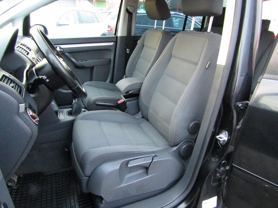 Volkswagen Touran 1.9 TDi 