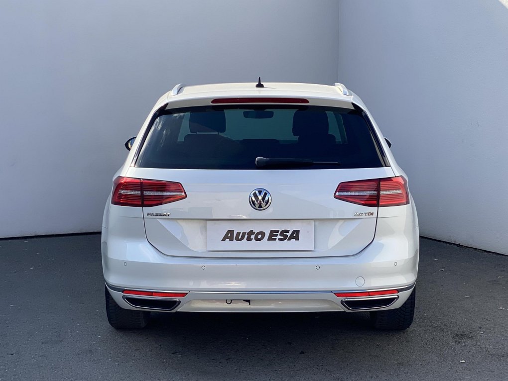 Volkswagen Passat 2.0 TDi Highline