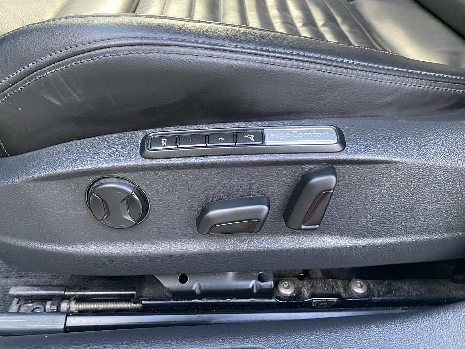 Volkswagen Passat 2.0 TDi Highline