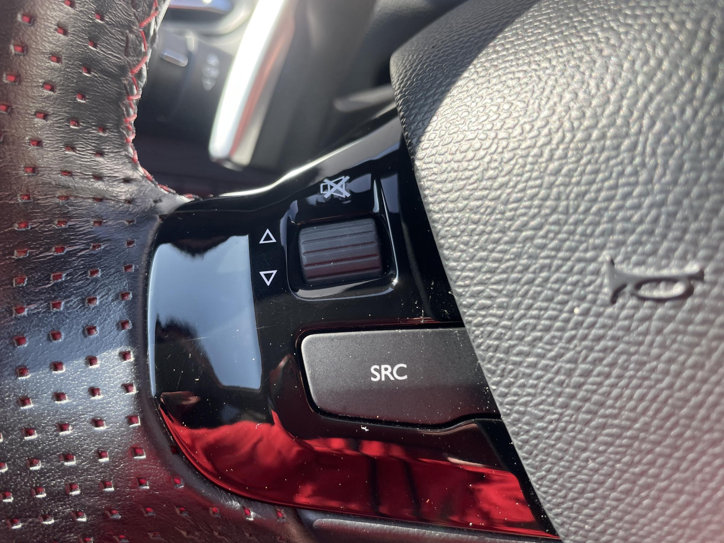 Peugeot 308, 2017 - pohled č. 18