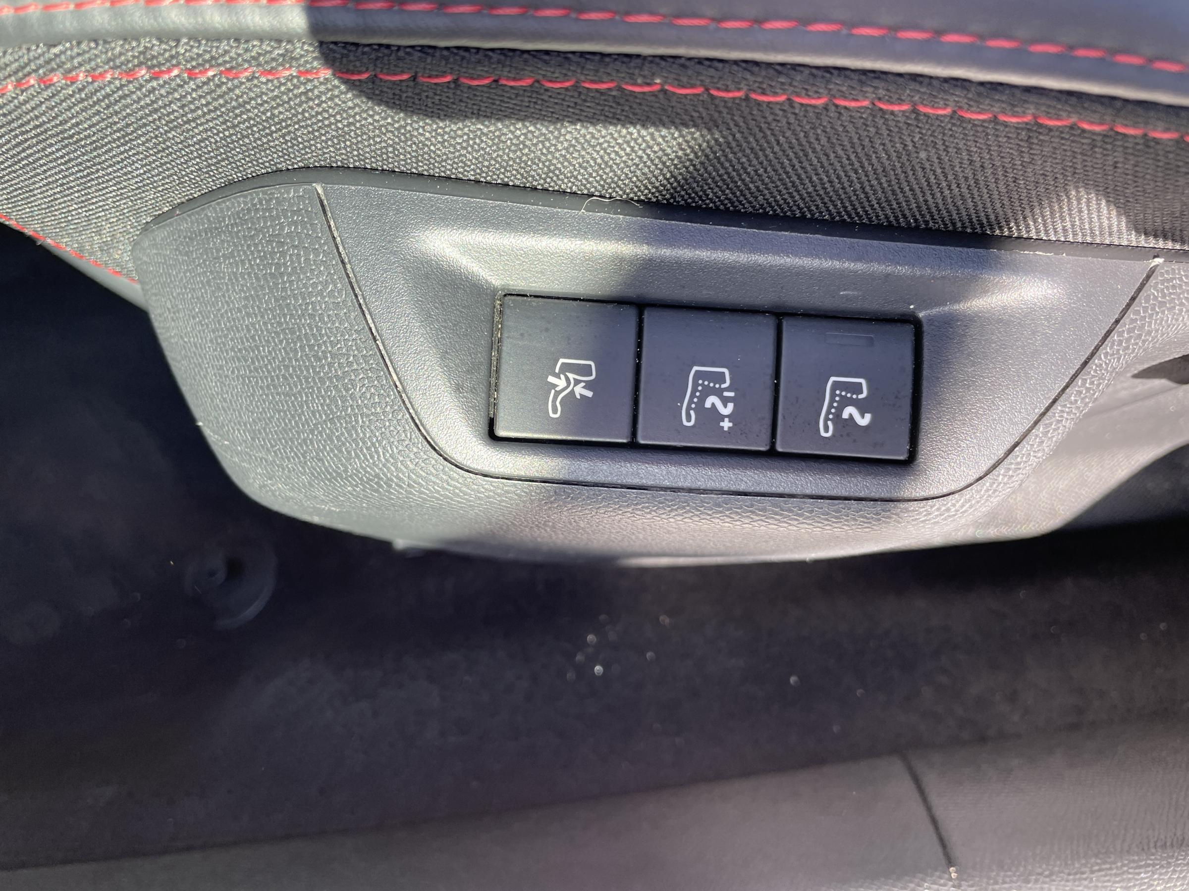 Peugeot 308, 2017 - pohled č. 23