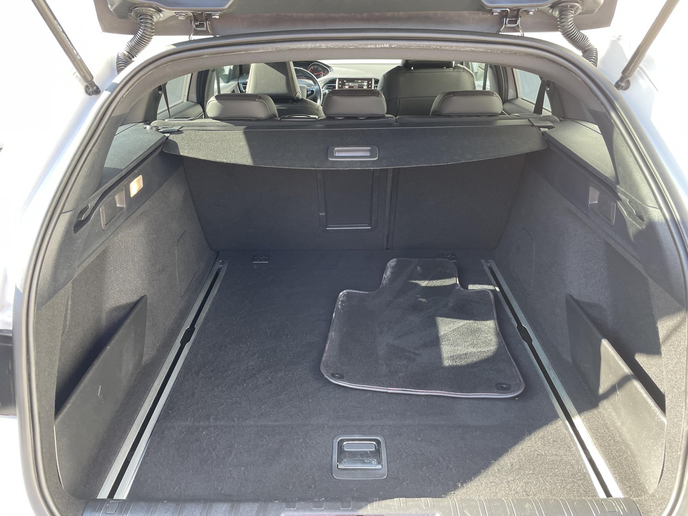 Peugeot 308, 2017 - pohled č. 7