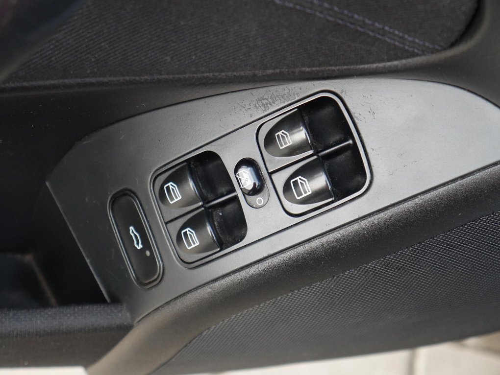 Mercedes-Benz Třída C 2.2 CDi  C220