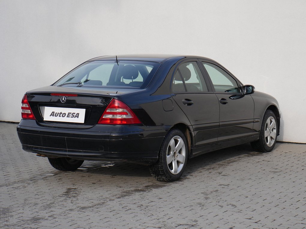Mercedes-Benz Třída C 2.2 CDi  C220