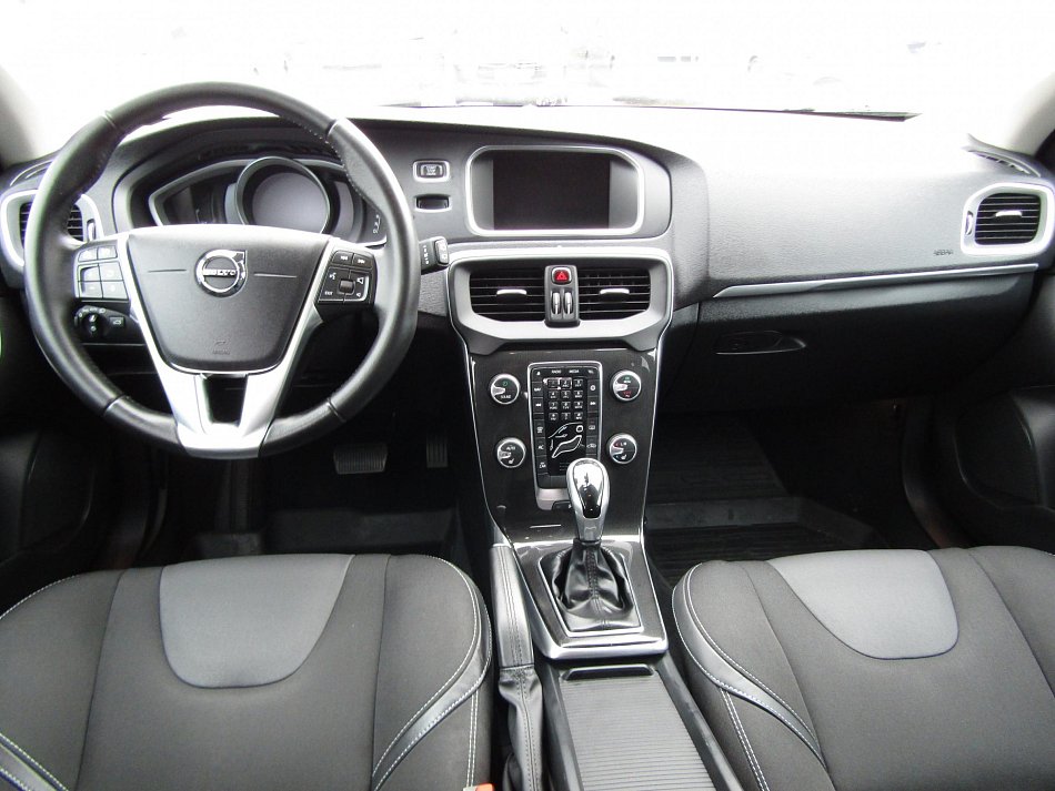 Volvo V40 2.0 D4 