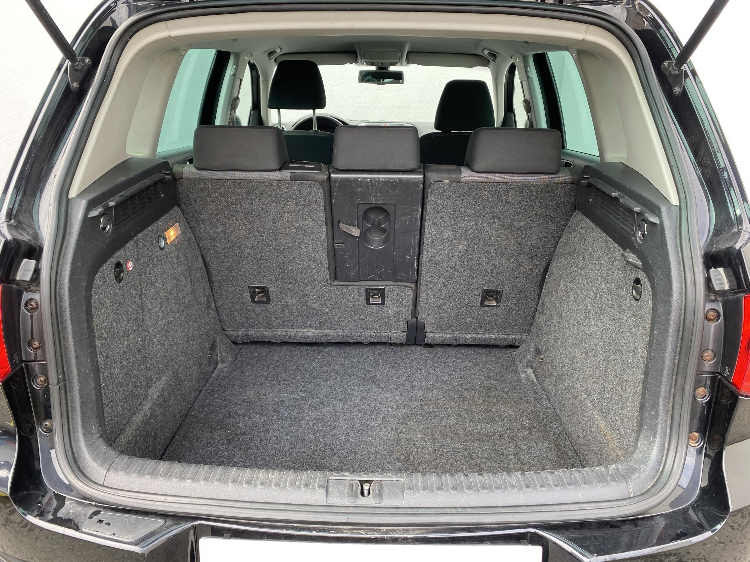 Volkswagen Tiguan, 2009 - pohled č. 7