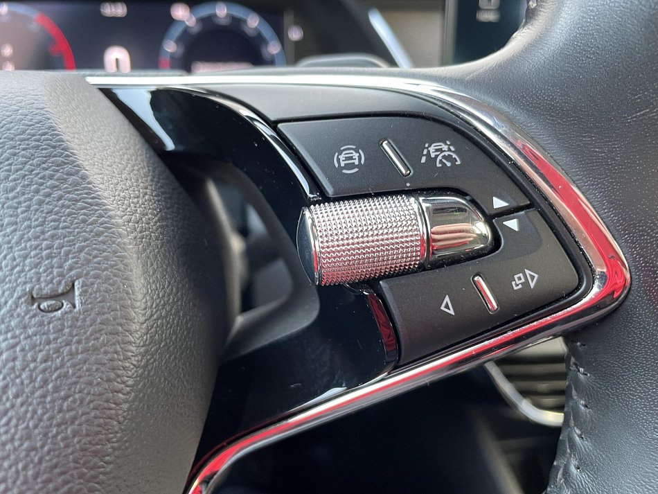 Škoda Octavia IV 2.0 TDi Scout 4x4