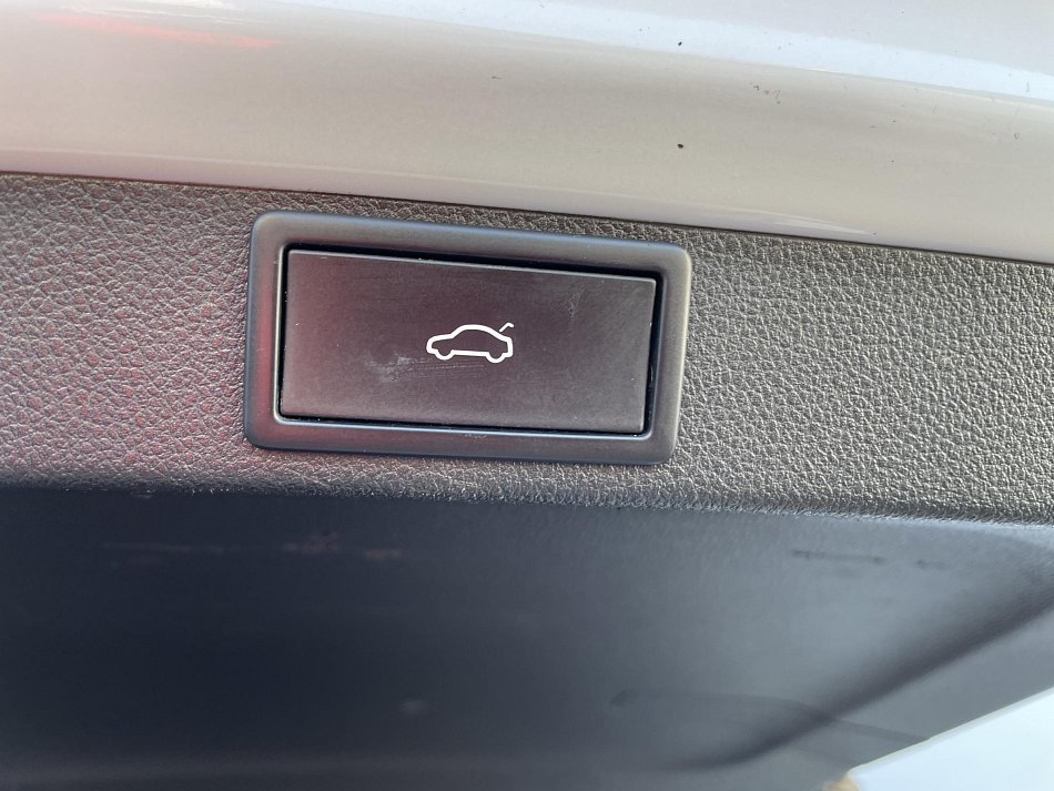 Škoda Octavia IV 2.0 TDi Scout 4x4