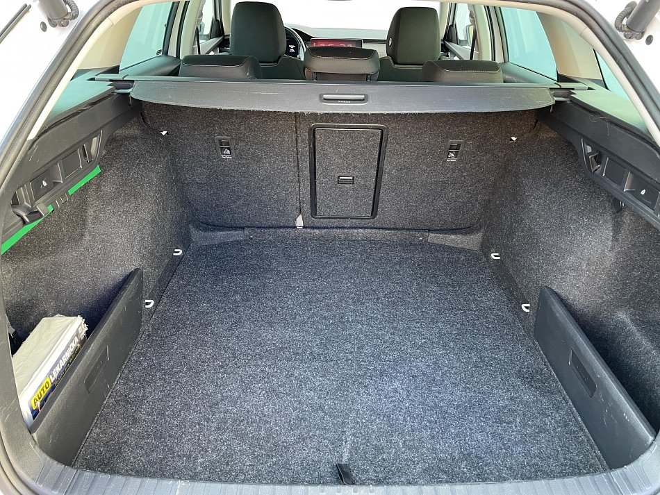 Škoda Octavia IV 2.0 TDi Scout 4x4