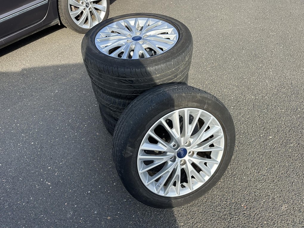 Ford Grand C-MAX 1.5 TDCi 