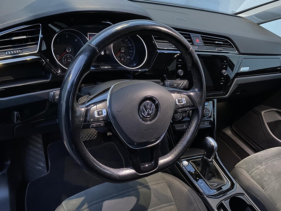 Volkswagen Touran 1.6TDi  7 míst