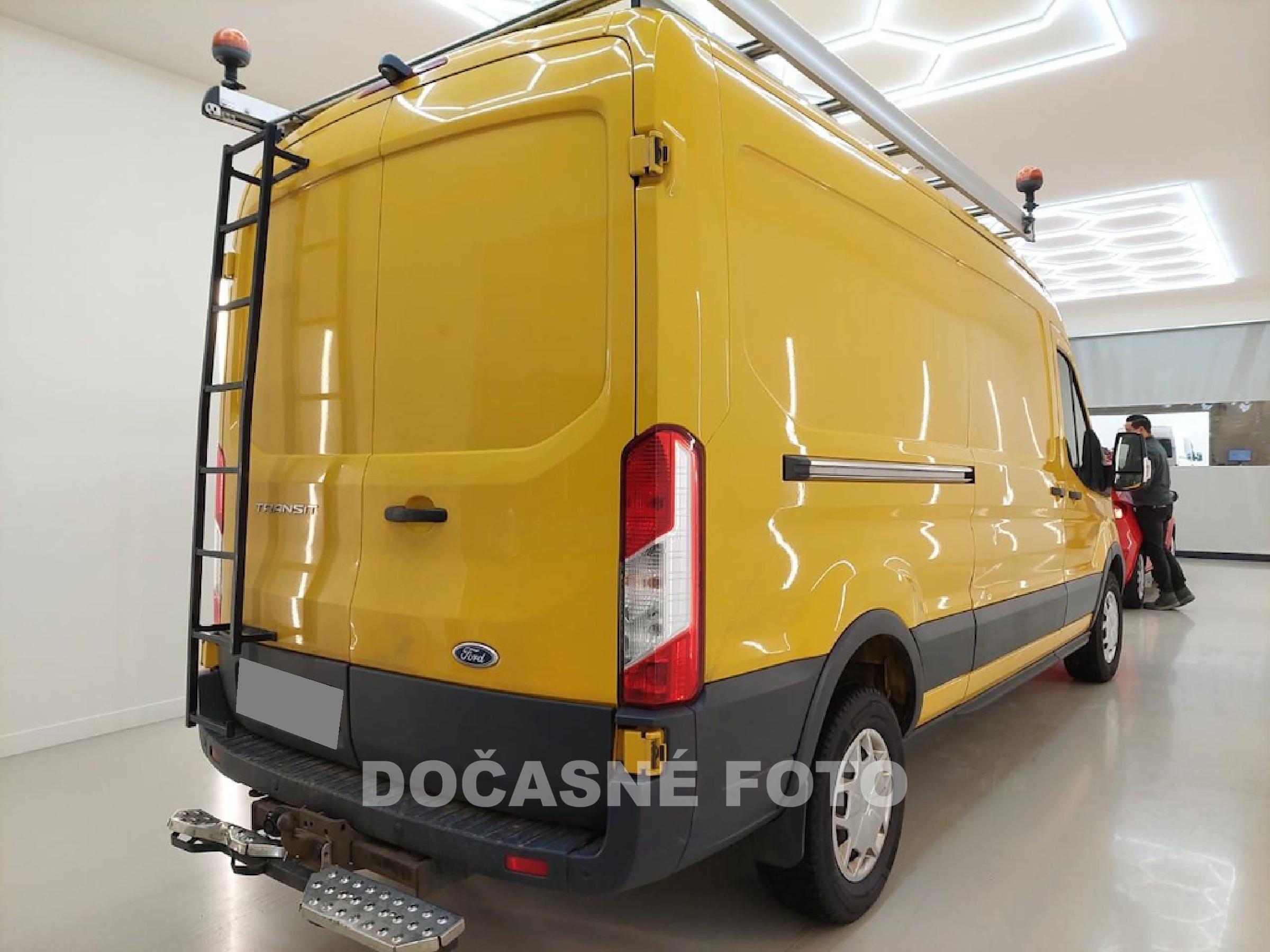 Ford Transit, 2019 - pohled č. 3